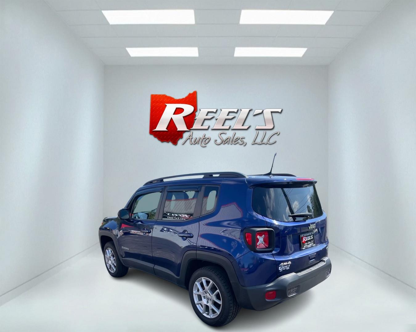 2019 Blue /Black Jeep Renegade Latitude 4WD (ZACNJBB14KP) with an 1.3L Turbo engine, 9A transmission, located at 11115 Chardon Rd. , Chardon, OH, 44024, (440) 214-9705, 41.580246, -81.241943 - Photo#11